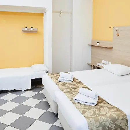 Klonos Anna Otel 2*